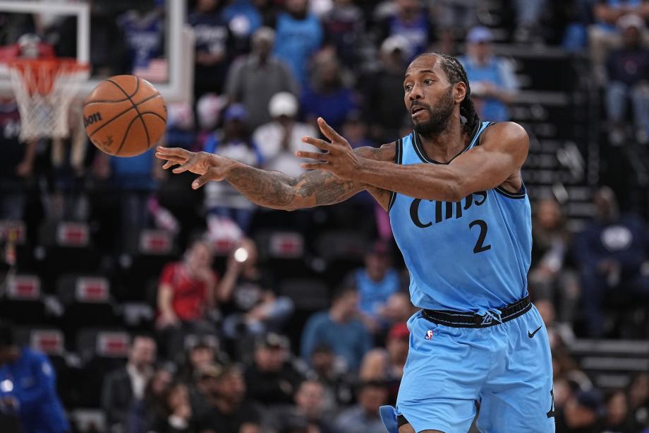 爱游戏官网-莱昂纳德力作狂砍分，快船险胜太阳