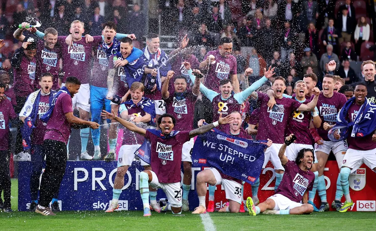 利兹联抢分成功,提前避免降级危机的简单介绍 利兹联抢分成功,提前避免降级危机的简单介绍