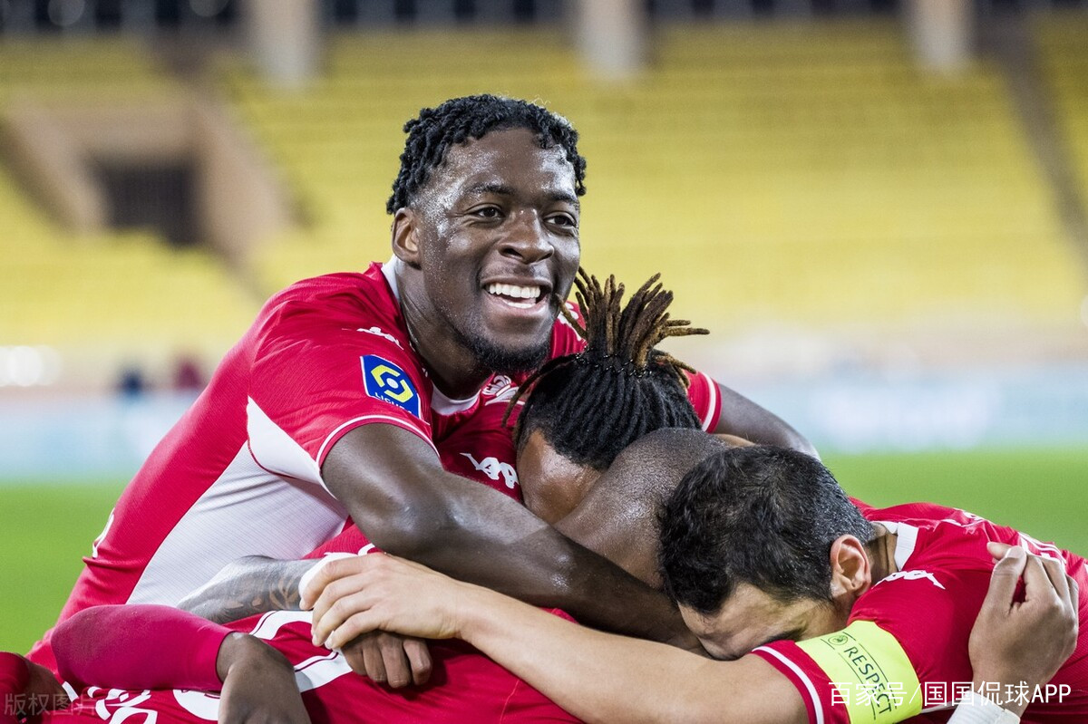 摩纳哥宣布主帅下课，寻找新帅重塑球队士气的简单介绍