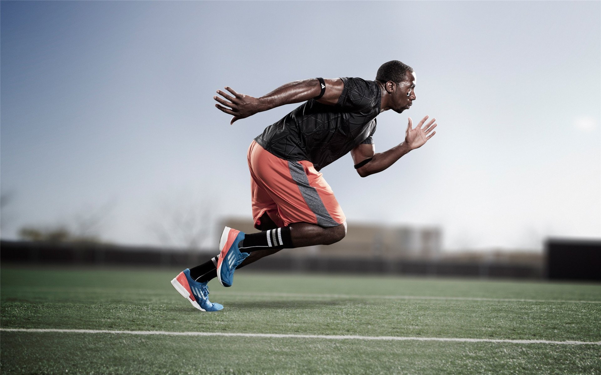 巴萨对阵墨西哥，赖斯在跨洲焦点战中证明自己的中场统治力