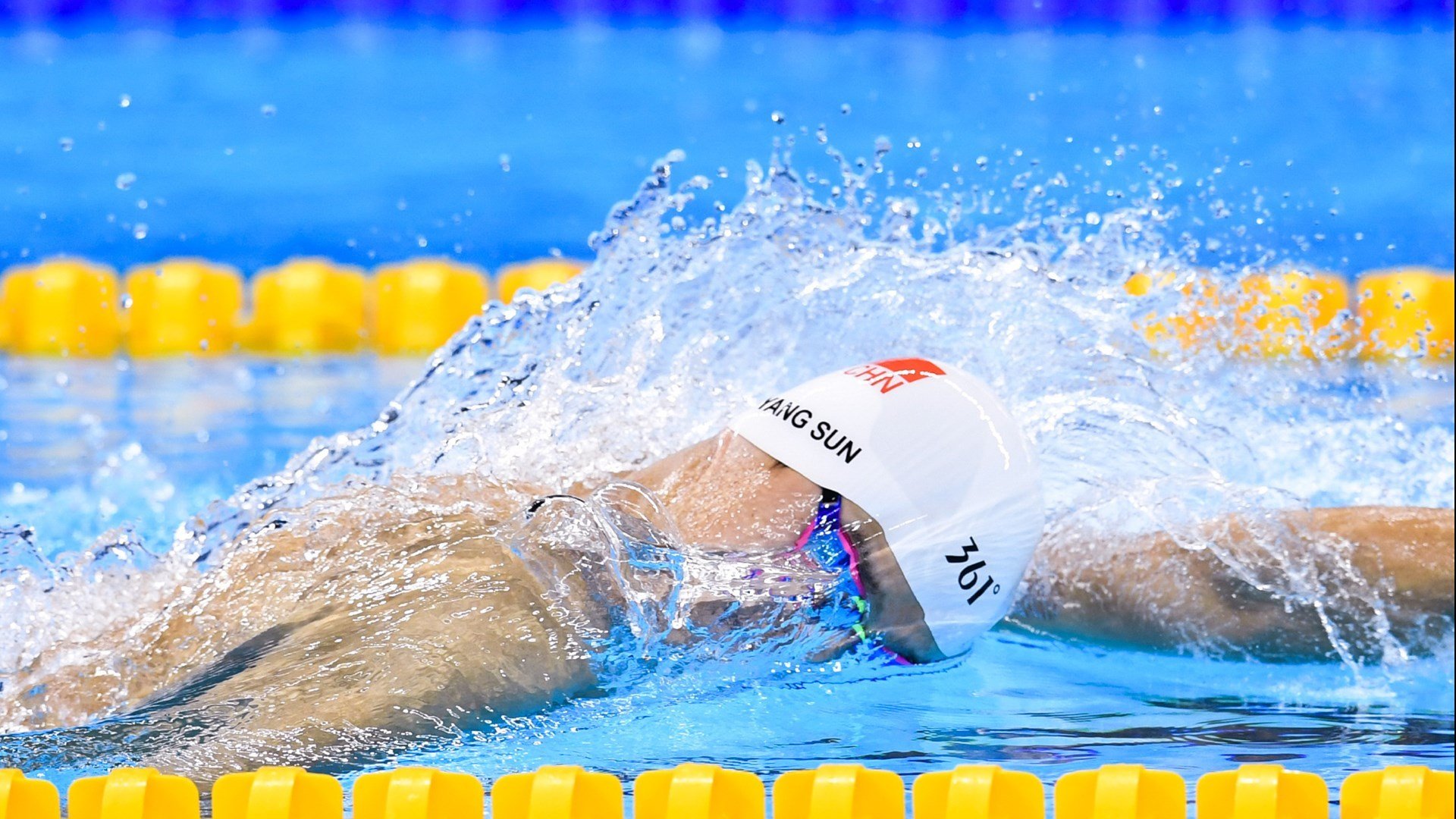 绿茵场上的险胜与球台前的统治,当德国战车遇见大胖梁靖崑